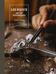 La couverture et les autres extraits de Les bijoux : Art et techniques